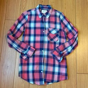 Heritage 81 Women’s Pink and Blue Plaid Button Down Shirt